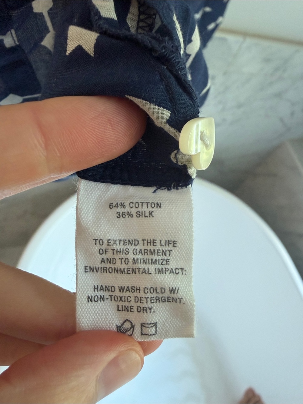 Alex Mill Navy and White Short-Sleeve Button-Down Shirt - Picture 5 of 5
